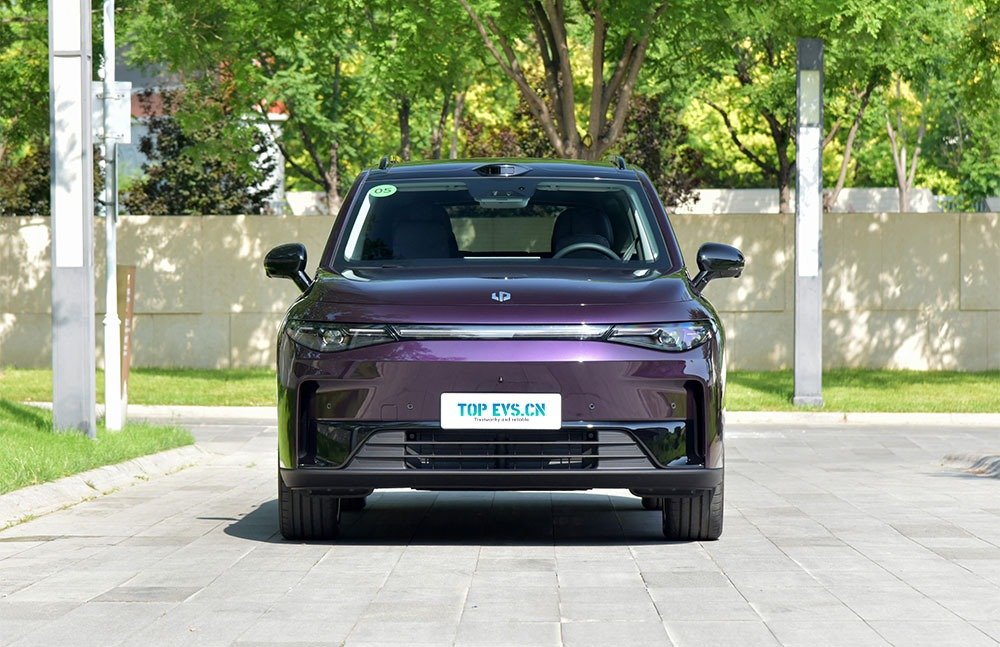 imgi_3_1_3(14) 2026 Leapmotor C16– China Export Vehicle | Chinese EV Import Canada - Image 1